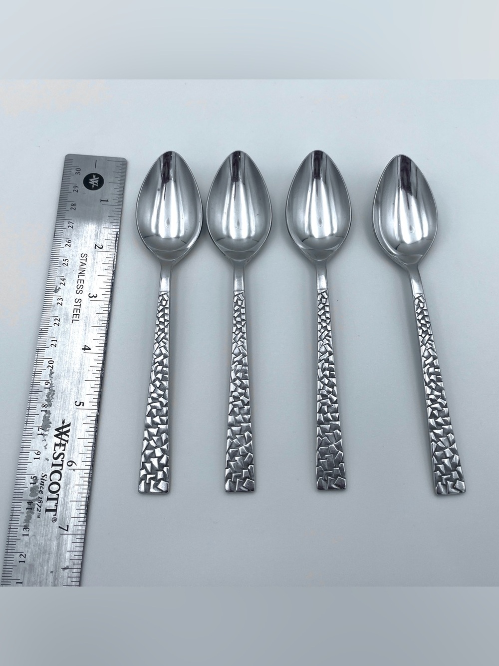 Vintage National Silver Co PAMPLONA Stainless Steel Teaspoons - MCM - Set of 4 - Picture 6 of 6